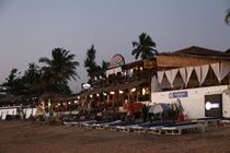 Fabhotel Beachfront